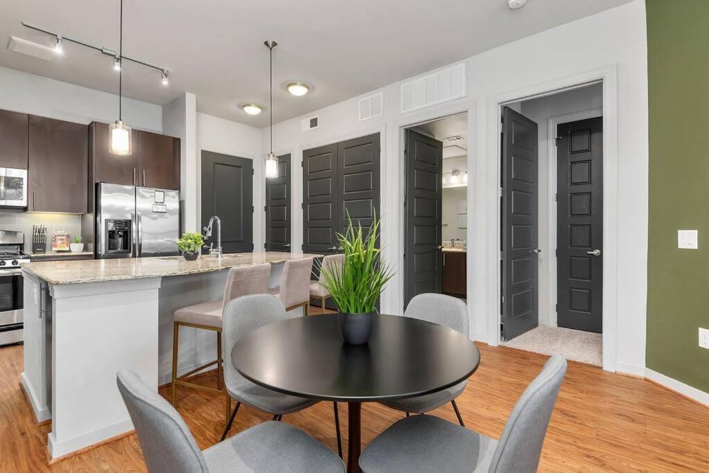 The Waterway Getaway Suite The Woodlands Bagian luar foto